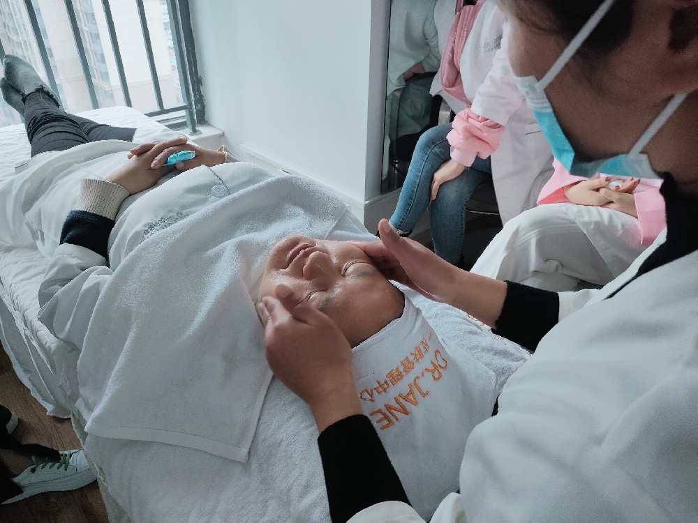 Dr.Jane皮膚管理中心有什么優(yōu)點？