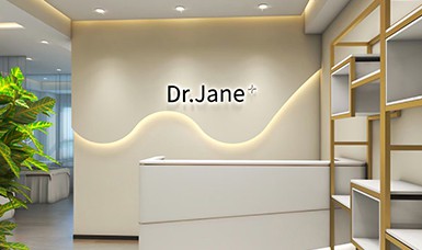 小成本可以加盟Dr.Jane皮膚管理中心嗎？